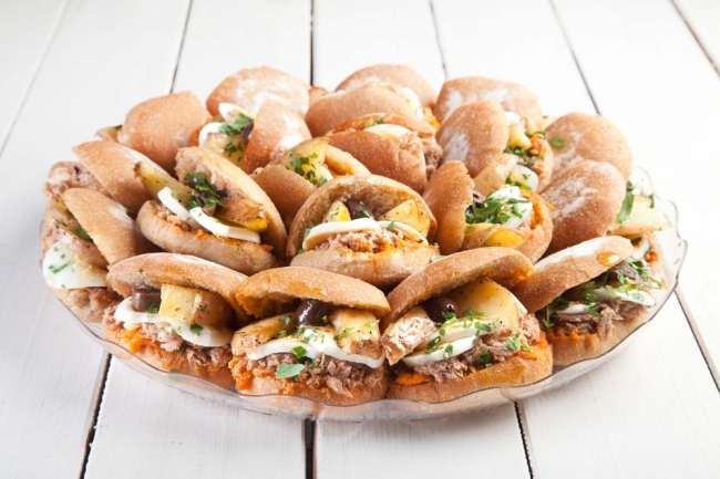 חדש! מגש לחמניות מיני אפויות בסגנון פריקסה