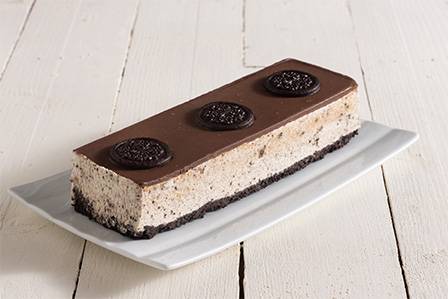 פס מוס שוקולד לבן ועוגיות בציפוי שוקלד לבן