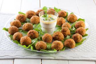 מגש קציצות קינואה וברוקולי