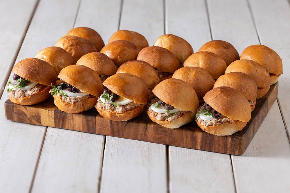 מגש מיני לחמניות בריוש פריקסה (ברכת מזונות)